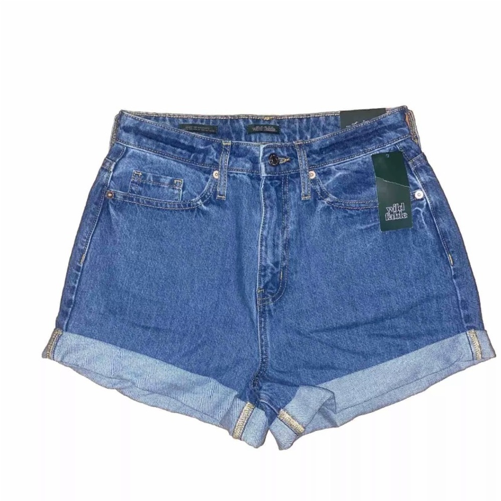 Wild Fable New Size 4 Medium  Wash Highest Rise Mom Shorts "HAPPY" (back pocket)